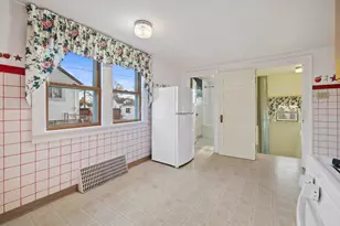 3318 S 98th St, Milwaukee, WI 53227 - Photo 10