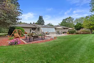 N8W27287 Woodridge Ln, Pewaukee, WI 53188 - Photo 44