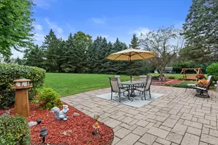 N8W27287 Woodridge Ln, Pewaukee, WI 53188 - Photo 40