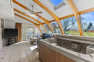 N8W27287 Woodridge Ln, Pewaukee, WI 53188 - Photo 14