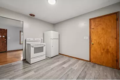 5863 N 62nd St, Milwaukee, WI 53218 - Photo 6