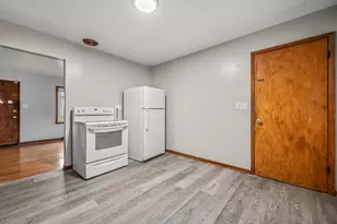 5863 N 62nd St, Milwaukee, WI 53218 - Photo 6