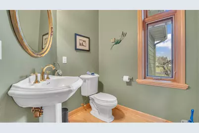 68  Aurora Ln, Fond du Lac, WI 54935 - Photo 14