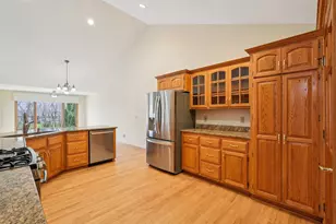 16605 W Sumerland Ct, New Berlin, WI 53151 - Photo 12