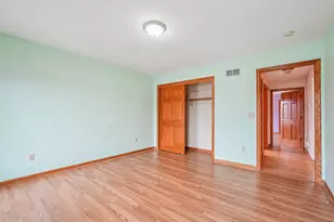 16605 W Sumerland Ct, New Berlin, WI 53151 - Photo 24