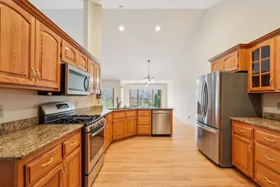 16605 W Sumerland Ct, New Berlin, WI 53151 - Photo 12