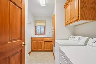 16605 W Sumerland Ct, New Berlin, WI 53151 - Photo 28
