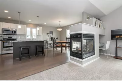 W231N7020  Homestead Ct, Sussex, WI 53089 - Photo 12