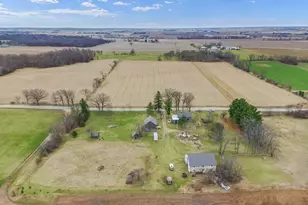 W6660 Willow Bend Rd, Walworth, WI 53184 - Photo 6