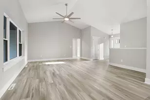 11533 8th Ave, Pleasant Prairie, WI 53158 - Photo 6