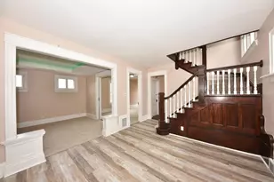 1238 N 33rd St, Milwaukee, WI 53208 - Photo 4