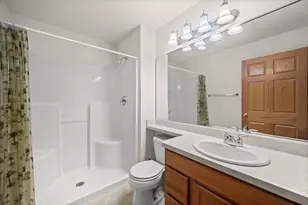 6235 Walnut Ln, Cudahy, WI 53110 - Photo 18