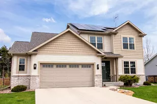 501 Pine Hollow Pl, Watertown, WI 53094 - Photo 2