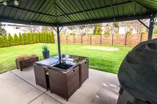 501 Pine Hollow Pl, Watertown, WI 53094 - Photo 36