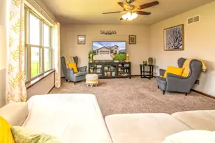 501 Pine Hollow Pl, Watertown, WI 53094 - Photo 14