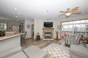 9267 S 54th St, Franklin, WI 53132 - Photo 12