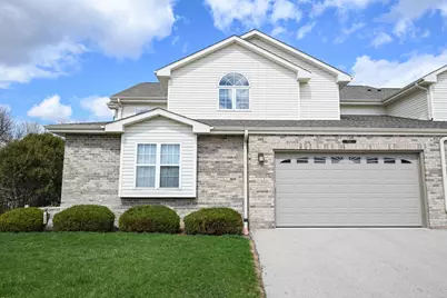 9267 S 54th St, Franklin, WI 53132 - Photo 4