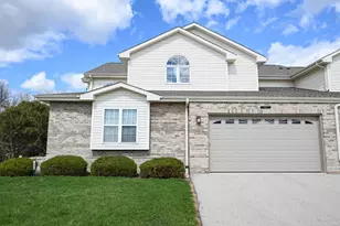 9267 S 54th St, Franklin, WI 53132 - Photo 4