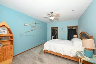 9267 S 54th St, Franklin, WI 53132 - Photo 18