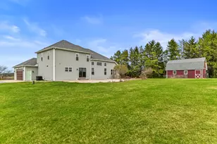 W1097 Spring Prairie Rd, Spring Prairie, WI 53105 - Photo 42