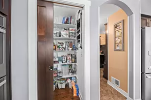 W1097 Spring Prairie Rd, Spring Prairie, WI 53105 - Photo 20