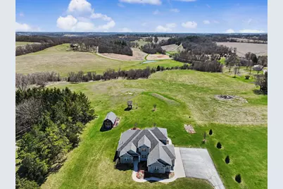 W1097  Spring Prairie Rd, Spring Prairie, WI 53105 - Photo 2