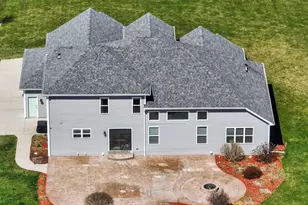 W1097 Spring Prairie Rd, Spring Prairie, WI 53105 - Photo 4