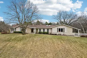 W338S4370 Drumlin Dr, Genesee, WI 53118 - Photo 64