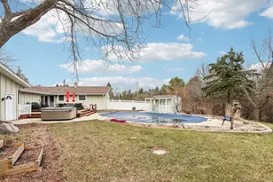 W338S4370 Drumlin Dr, Genesee, WI 53118 - Photo 52