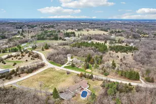 W338S4370 Drumlin Dr, Genesee, WI 53118 - Photo 78