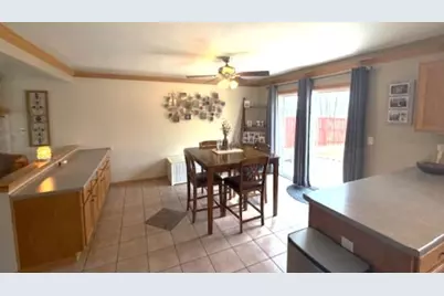 1661  Falcon Dr, Hartford, WI 53027 - Photo 6