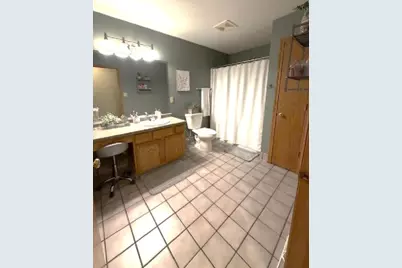 1661  Falcon Dr, Hartford, WI 53027 - Photo 20