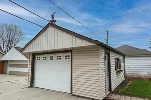 3900 E Van Norman Ave, Cudahy, WI 53110 - Photo 22