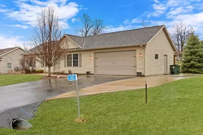 343  Homestead Dr, Twin Lakes, WI 53181 - Photo 2