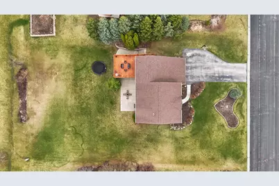 W134N6585  Lilly Creek Dr, Menomonee Falls, WI 53051 - Photo 38