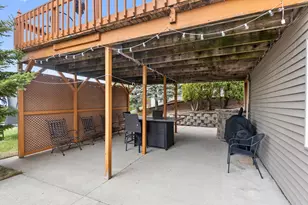 W134N6585 Lilly Creek Dr, Menomonee Falls, WI 53051 - Photo 34