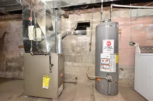 2514 N Holton St, Milwaukee, WI 53212 - Photo 44