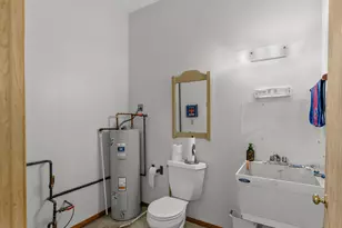 12024 Point Creek Rd, Meeme, WI 53063 - Photo 34