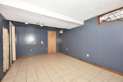 10529 W Caldwell Ave, Milwaukee, WI 53225 - Photo 26