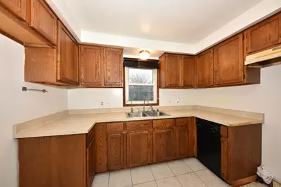 10529 W Caldwell Ave, Milwaukee, WI 53225 - Photo 10