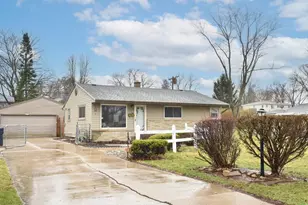 10529 W Caldwell Ave, Milwaukee, WI 53225 - Photo 32