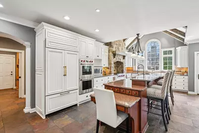 21065  Bradford Ln, Brookfield, WI 53045 - Photo 6