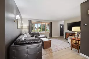 N64W15472 Sunny Dale Dr, Menomonee Falls, WI 53051 - Photo 10