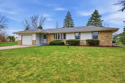 N64W15472  Sunny Dale Dr, Menomonee Falls, WI 53051 - Photo 34