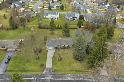 N64W15472  Sunny Dale Dr, Menomonee Falls, WI 53051 - Photo 32