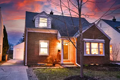 2625 N 65th St, Wauwatosa, WI 53213 - Photo 2