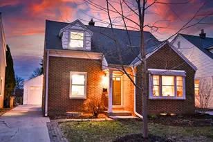 2625 N 65th St, Wauwatosa, WI 53213 - Photo 2