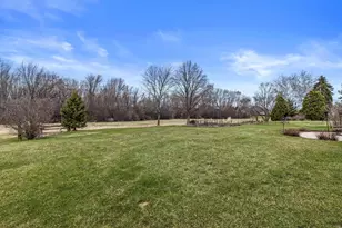 N106W16330 Fieldstone Pass, Germantown, WI 53022 - Photo 38