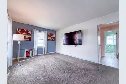 9007 W Greenfield Ave, West Allis, WI 53214 - Photo 4