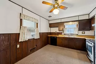 6606 S 20th St, Milwaukee, WI 53221 - Photo 8